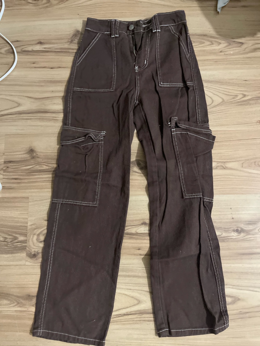 SHEIN Men's Dark Brown Cargo Pants with Contrast Stitching